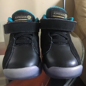 Jordan’s Toddler size 5 Good Condition.